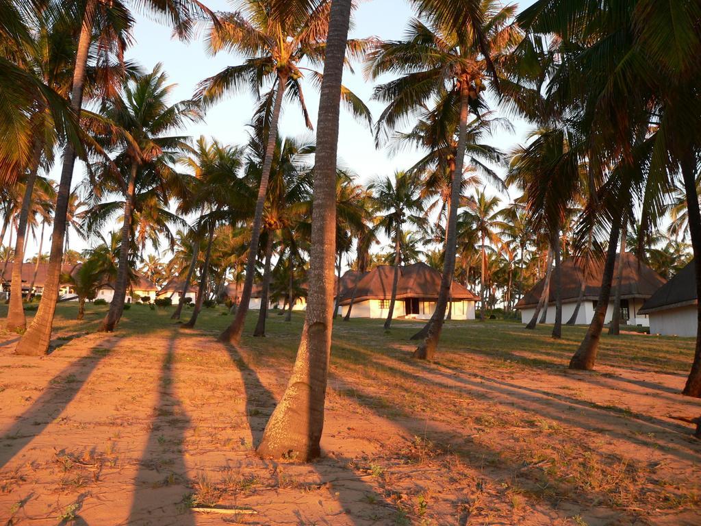 Blue Moon Beach Holiday Resort Іньямбане Номер фото