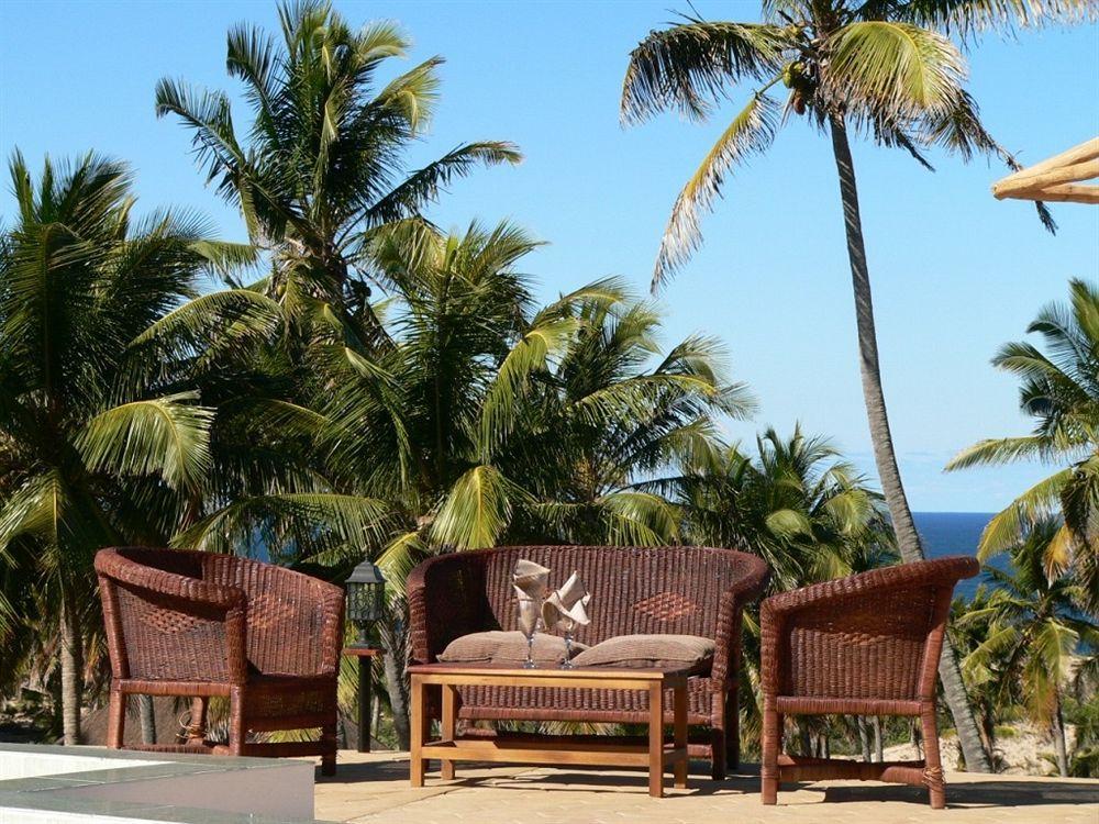 Blue Moon Beach Holiday Resort Іньямбане Екстер'єр фото